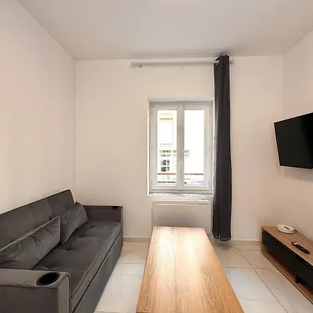 L'atelier Du Rocher - 5 People Apartment *
